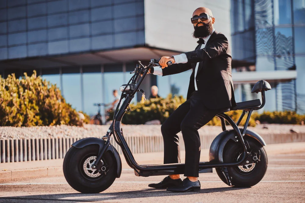 O que são veículos elétricos? Como funcionam? 3 scooter eletrica 1