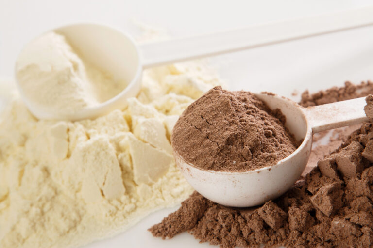 Quais os melhores suplementos para academia? 1 Whey protein